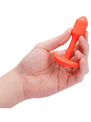 B VIBE VIBRATING SNUG PLUG 1
