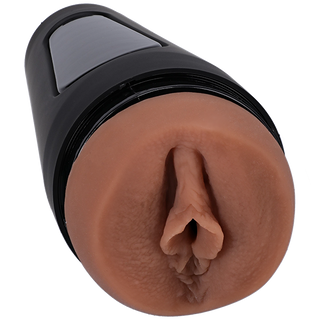 MAIN SQUEEZE XXLAYNA MARIE PUSSY