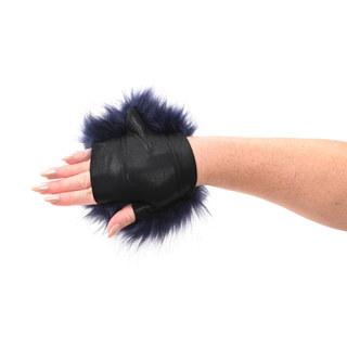SEX AND MISCHIEF COUGAR SPIKED SENSORY GLOVE