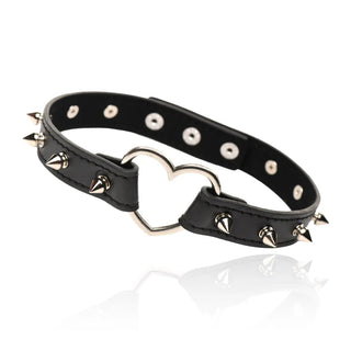 MASTER SERIES SPIKED HEART CHOKER