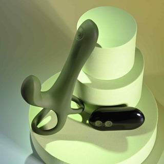 ZERO TOLERANCE STRAP TAP AND GO VIBRATING SLEEVE