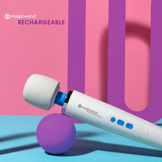 MAGIC WAND RECHARGEABLE MASSAGER